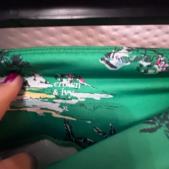 Crown & ivy ladies active wear - Picture 2 of 2